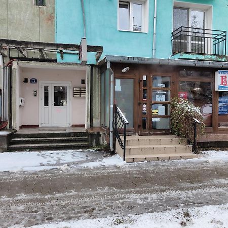 Cyborg Flat Petrosani Exterior photo